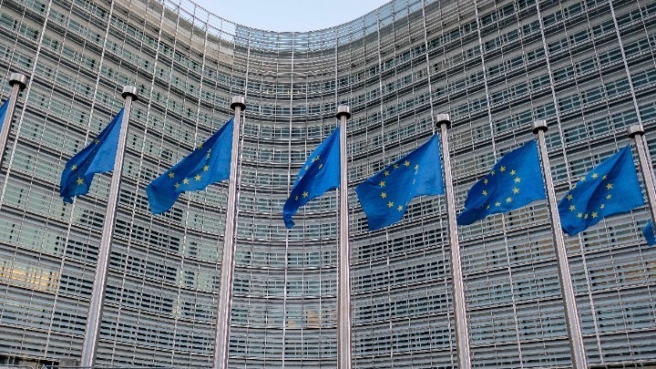 Commission proposes to accelerate the rollout of instant payments in euro